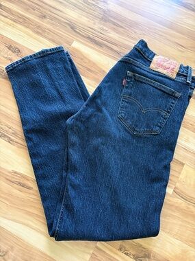 Levi's Indigo Blue Straight Jeans with Signature Back Pocket 505 style